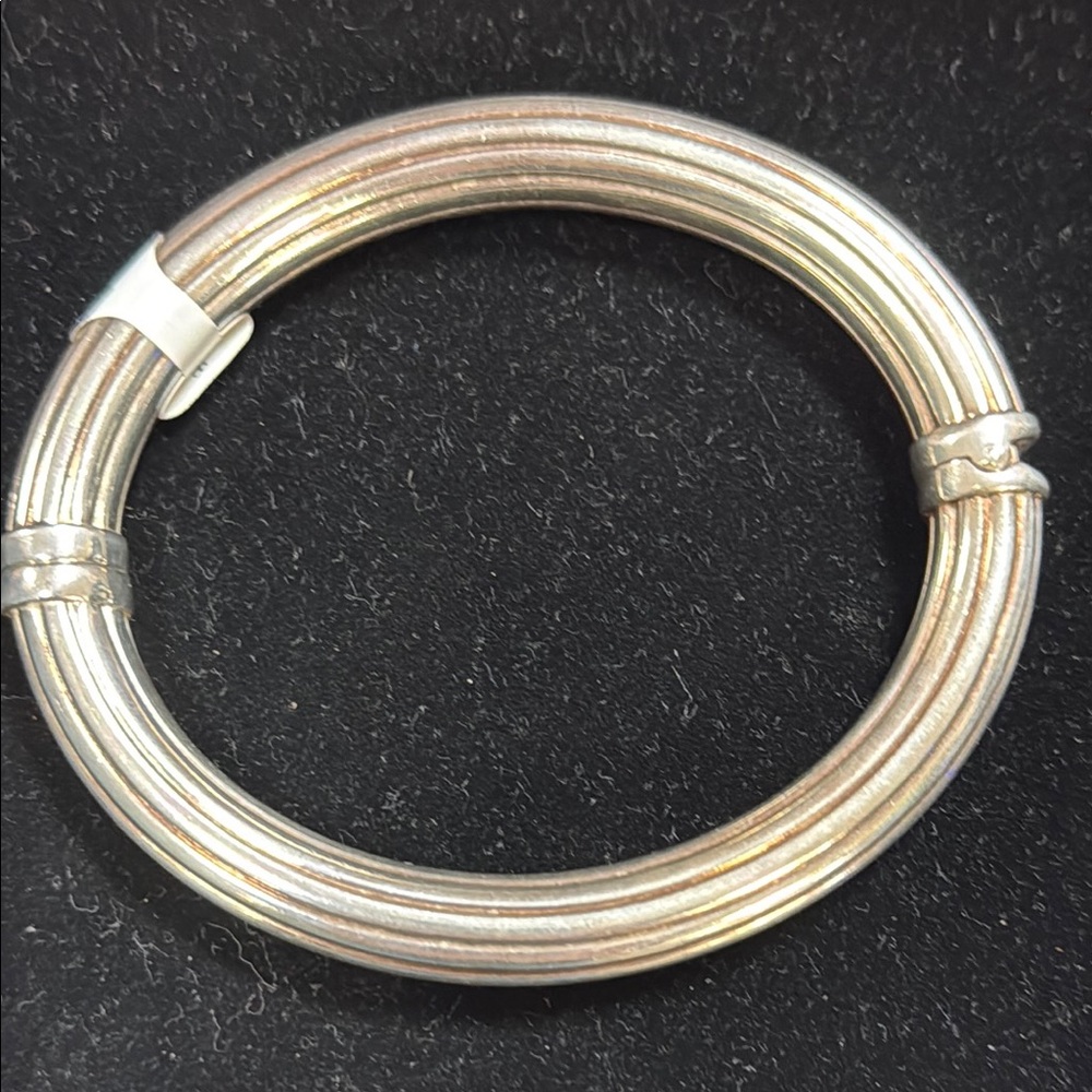 429338 Silver Bangle Bracelet 28.1g